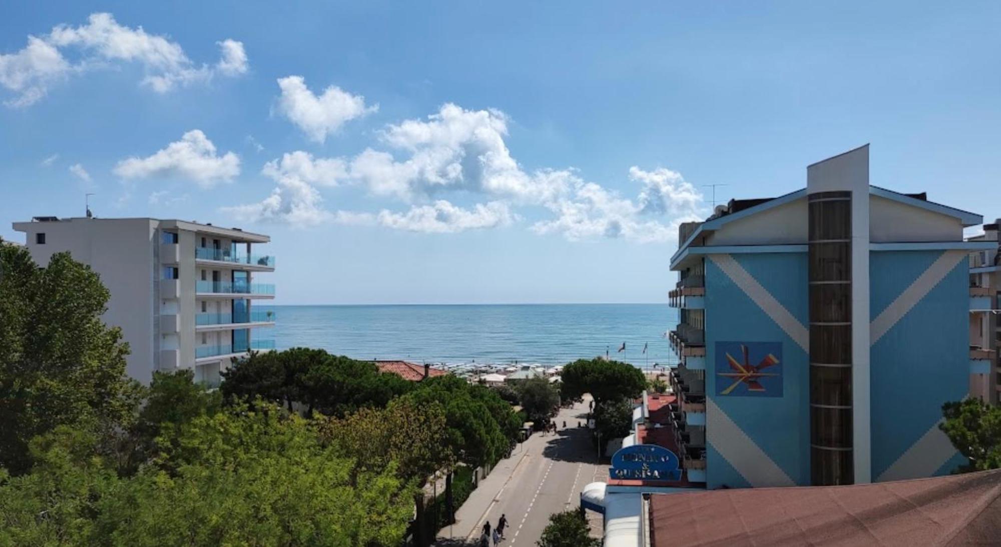 Hotel Trovatore Lido di Jesolo Exterior foto