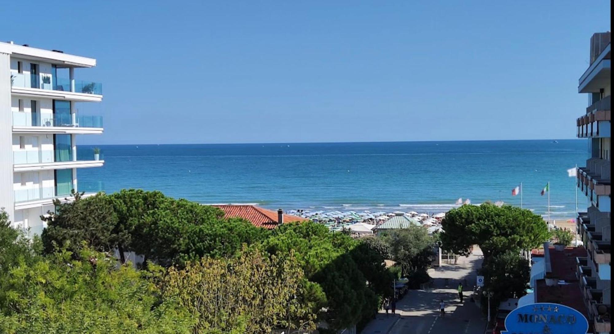 Hotel Trovatore Lido di Jesolo Exterior foto