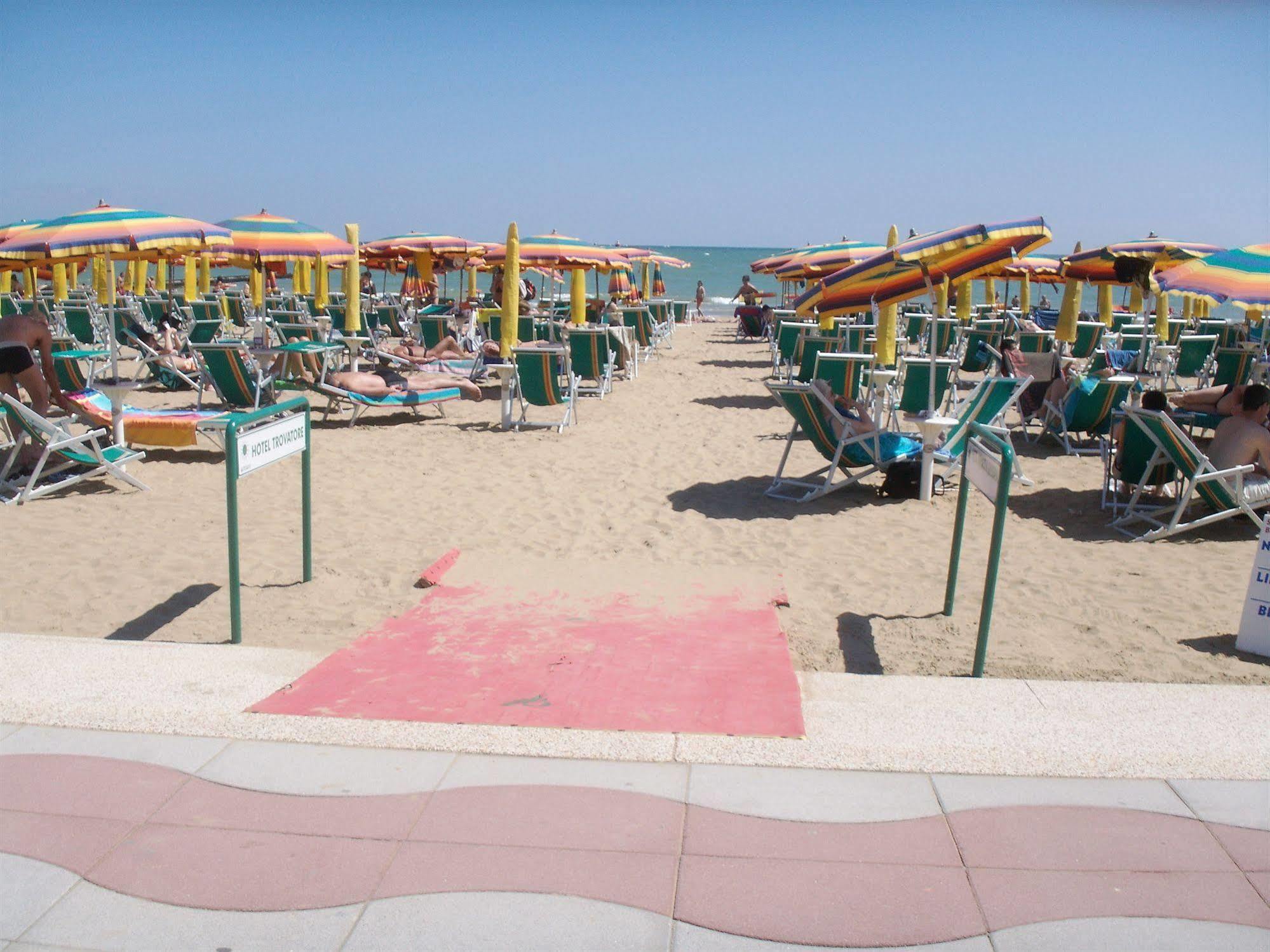Hotel Trovatore Lido di Jesolo Exterior foto